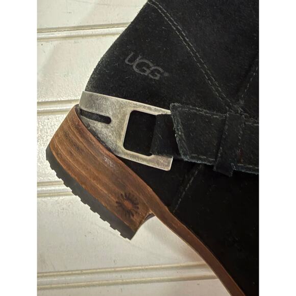Ugg Austin Suede Leather Ankle Boots in Black - Picture 10 of 12